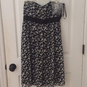 White House black market strapless black